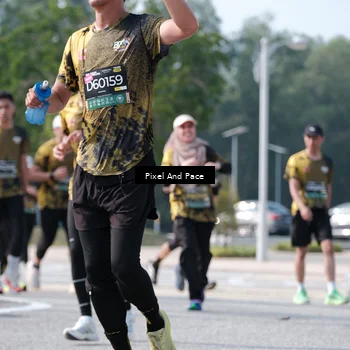 Runner Photo 6801802