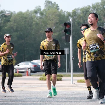 Runner Photo 6802069