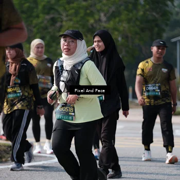 Runner Photo 6802070