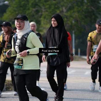 Runner Photo 6802071