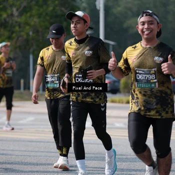 Runner Photo 6802092