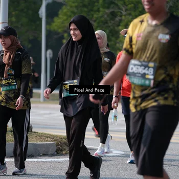 Runner Photo 6802107
