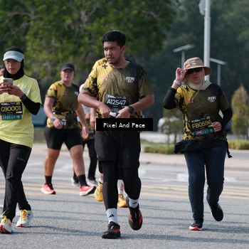 Runner Photo 6802108