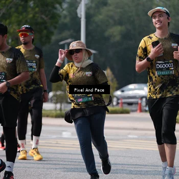 Runner Photo 6802126