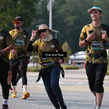 Runner Photo 6802131