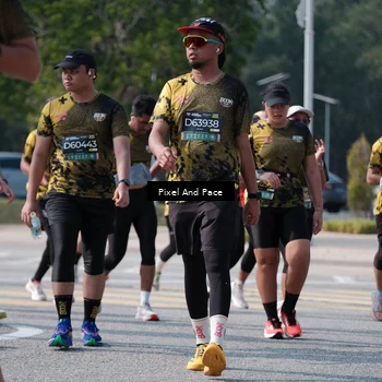 Runner Photo 6802132
