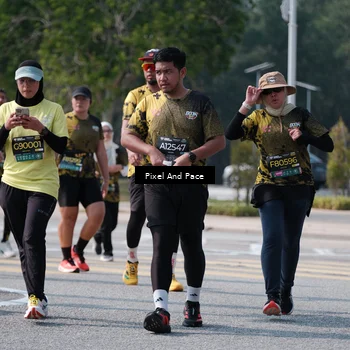 Runner Photo 6802134