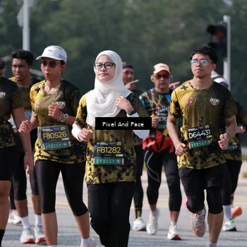 Runner Photo 6802161