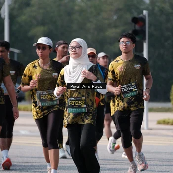 Runner Photo 6802162