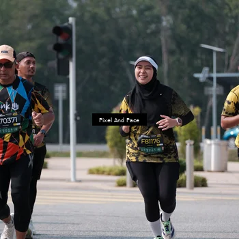 Runner Photo 6802164