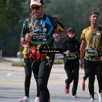Runner Photo 6802219