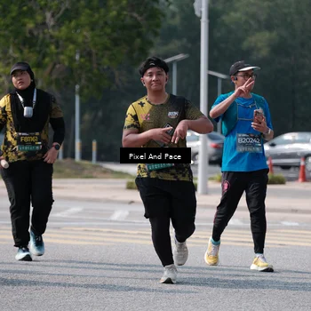 Runner Photo 6802262