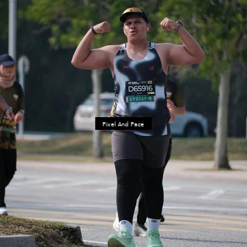 Runner Photo 6802277
