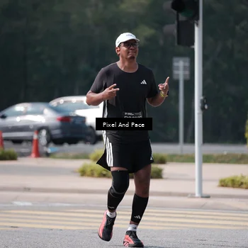 Runner Photo 6802278