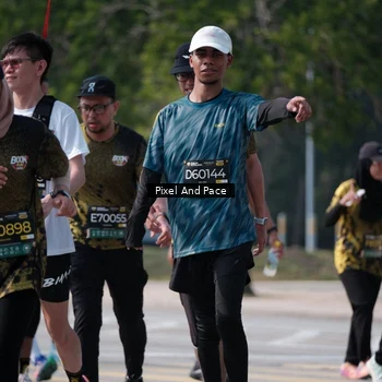 Runner Photo 6802334