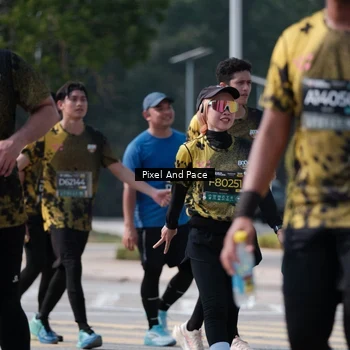 Runner Photo 6802360
