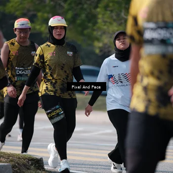 Runner Photo 6802368