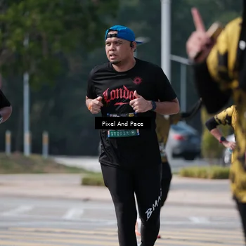 Runner Photo 6802398