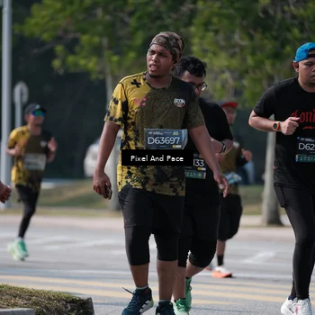Runner Photo 6802405