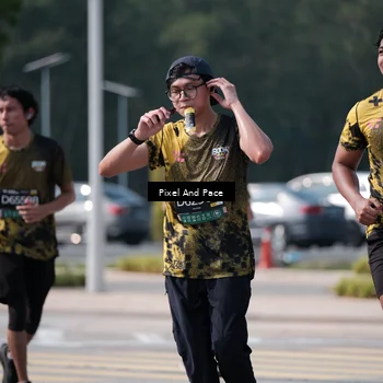 Runner Photo 6802425