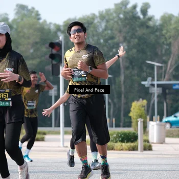 Runner Photo 6802463
