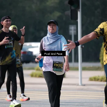 Runner Photo 6802483
