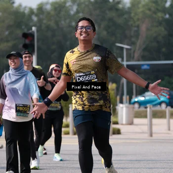 Runner Photo 6802496