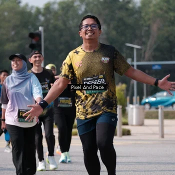 Runner Photo 6802518