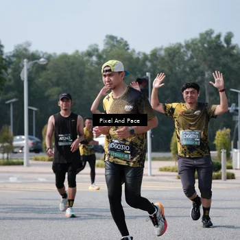 Runner Photo 6802538