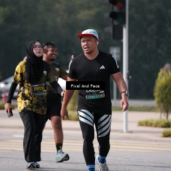Runner Photo 6802581