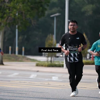 Runner Photo 6802603