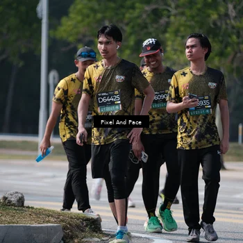 Runner Photo 6802618