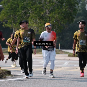 Runner Photo 6802678