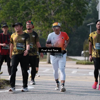 Runner Photo 6802685