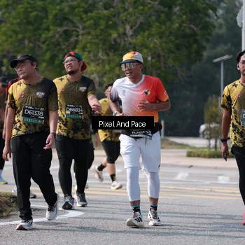 Runner Photo 6802686