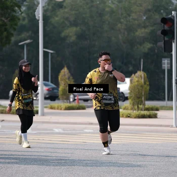 Runner Photo 6802708
