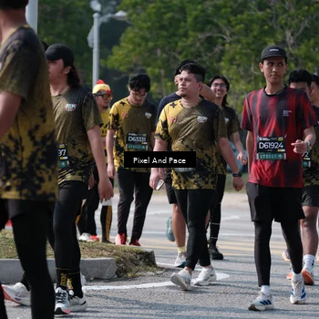 Runner Photo 6802735