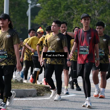 Runner Photo 6802738