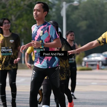 Runner Photo 6802756