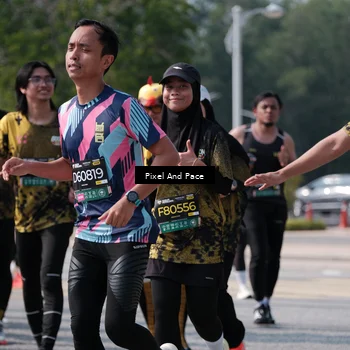 Runner Photo 6802789