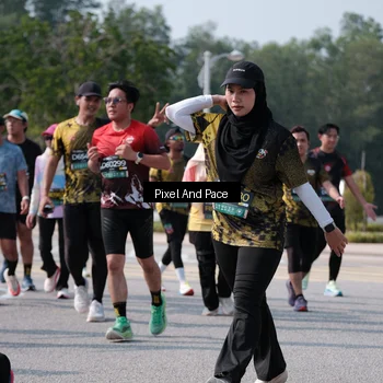 Runner Photo 6802873