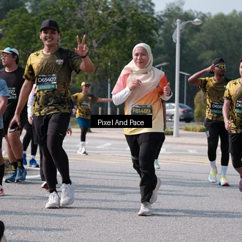 Runner Photo 6802880