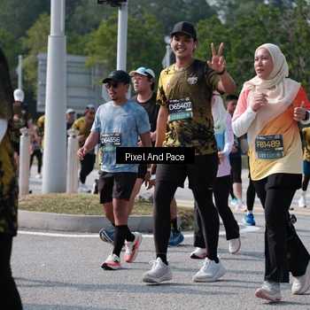Runner Photo 6802883