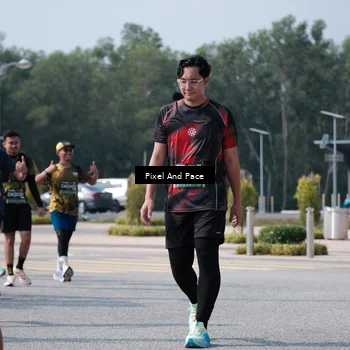 Runner Photo 6802909