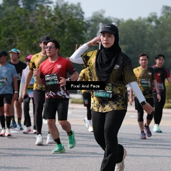 Runner Photo 6802911