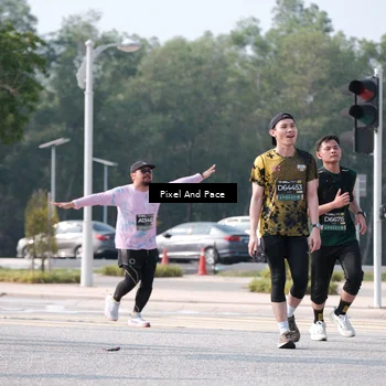 Runner Photo 6802940
