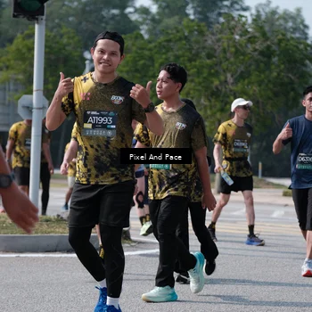 Runner Photo 6802946