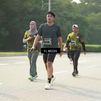 Runner Photo 6802974