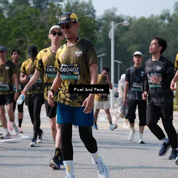 Runner Photo 6802984
