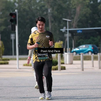 Runner Photo 6803011
